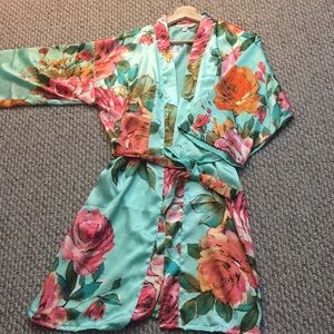 Women’s floral robe